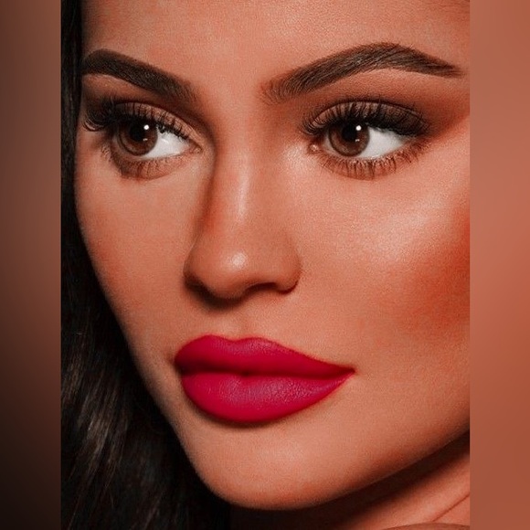 Kylie cosmetics liquid lipstick (Koko collection) shade OKURRR - Picture 2 of 4